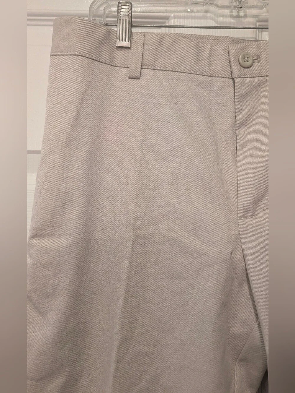 New Van Heusen Men 33x32 Slim Fit Flat Front Khaki Beige Chino Dress Pants Offic
